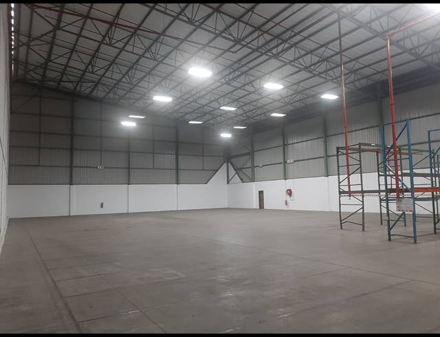3,031M² WAREHOUSE TO LET IN NEW GERMANY